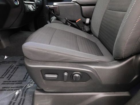 Used 2022 Chevrolet Silverado 1500 LT image 17