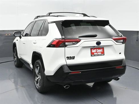 Used 2024 Toyota RAV4 SE w/ Weather & Moonroof Package AWD/4WD image 4