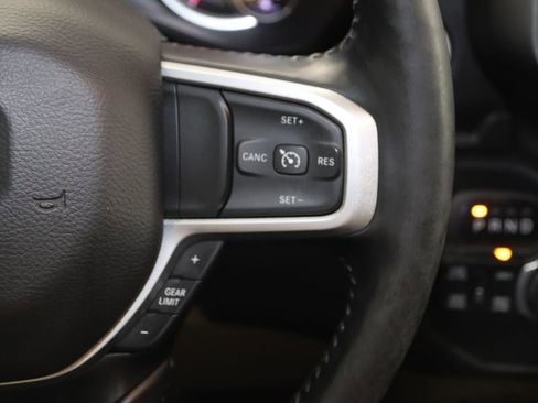 Used 2020 RAM 1500 Big Horn AWD/4WD image 32