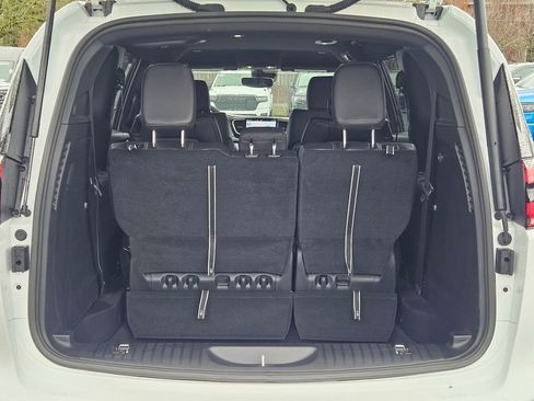 New 2026 Chrysler Pacifica Select image 10