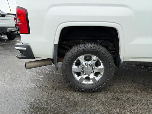 Used 2015 GMC Sierra 3500 Denali w/ Duramax Plus Package AWD/4WD image 20