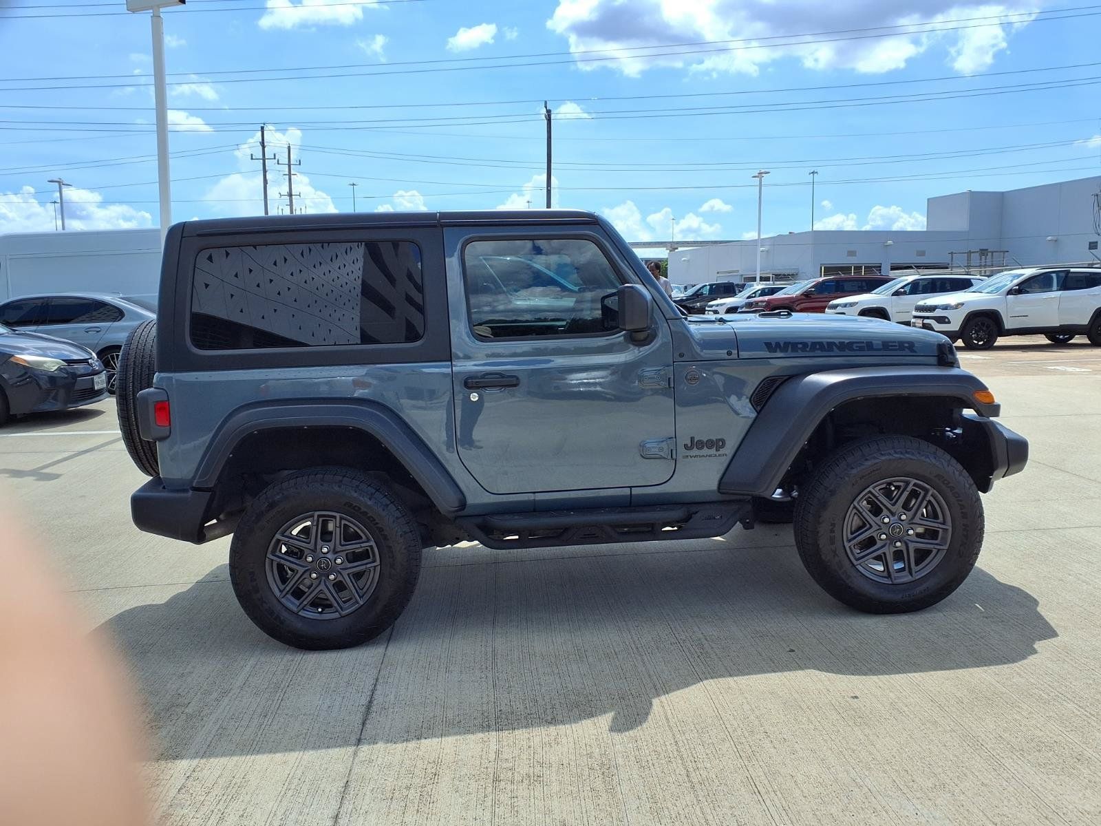 Used 2024 Jeep Wrangler Sport AWD/4WD image 30