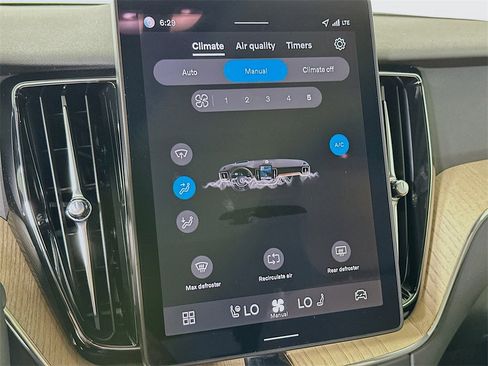 Used 2026 Volvo XC60 B5 Plus w/ Protection Package Premier image 14