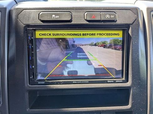 Used 2015 Ford F150 XLT w/ Trailer Tow Package RWD image 3