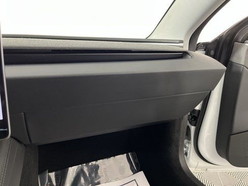 Used 2024 Tesla Model 3 Standard Range RWD image 24