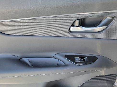 New 2025 Nissan Murano SV image 17