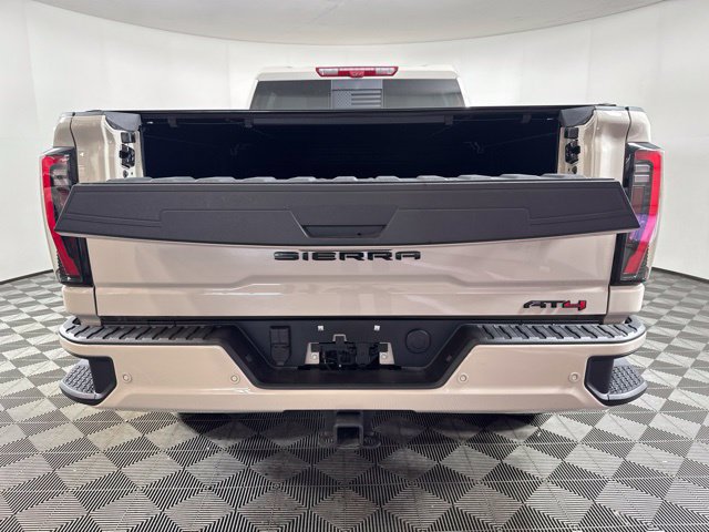 Used 2026 GMC Sierra 2500 AT4 w/ AT4 Premium Plus Package AWD/4WD image 22