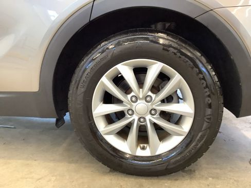 Used 2016 Kia Sorento FWD w/ LX Convenience Package image 20