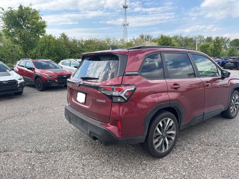 Certified 2025 Subaru Forester Touring AWD/4WD image 10