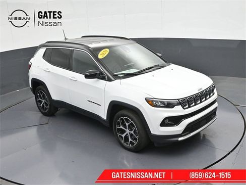Used 2024 Jeep Compass Limited image 43