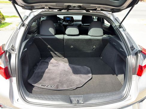 Used 2018 Toyota C-HR XLE image 13