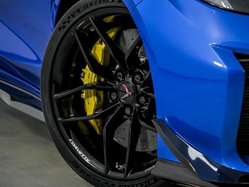Used 2026 Chevrolet Corvette Z06 RWD image 4