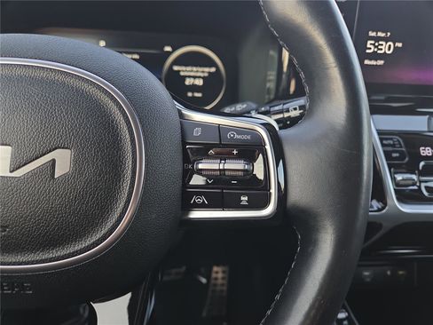 Certified 2022 Kia Sorento SX Prestige image 18