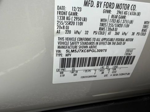 Certified 2023 Lincoln Aviator Reserve AWD/4WD image 33