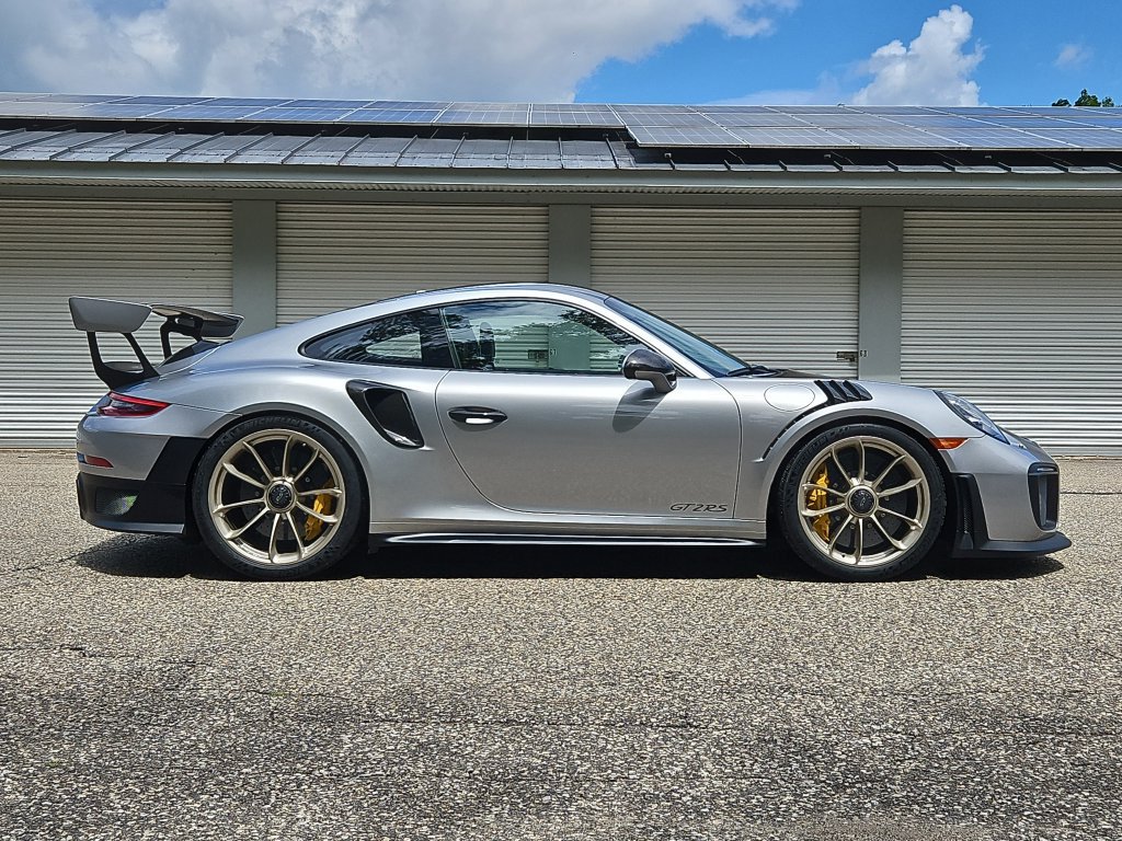 Certified 2019 Porsche 911 GT2 RS RWD image 8