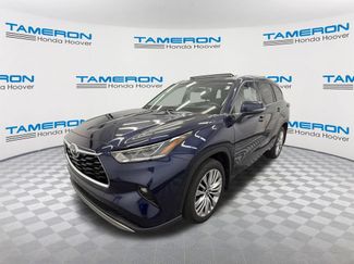 Used 2021 Toyota Highlander Platinum AWD/4WD video 1
