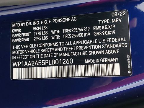 Certified 2023 Porsche Macan Turbo image 38