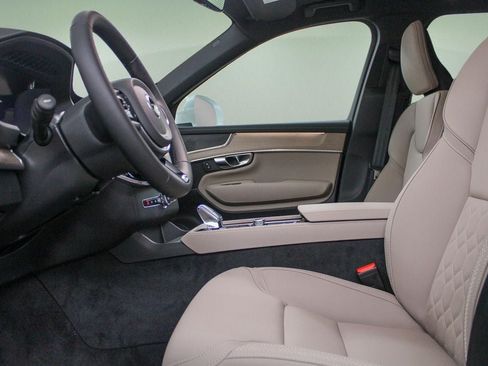 New 2026 Volvo XC90 B5 Core w/ Protection Package Premier AWD/4WD image 22