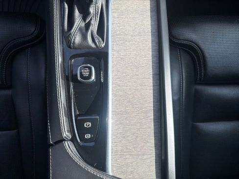 Used 2022 Volvo XC90 T6 Inscription w/ Advanced Package image 34