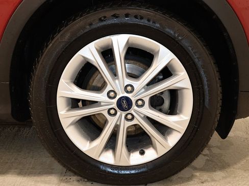 Certified 2019 Ford Escape SE image 35