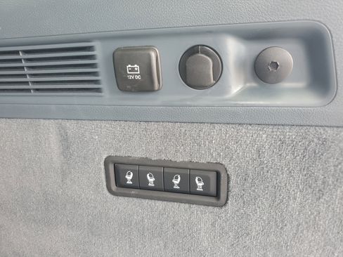 Used 2022 Jeep Grand Wagoneer Series II w/ Convenience Group III image 17