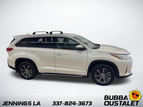 Used 2018 Toyota Highlander XLE image 4