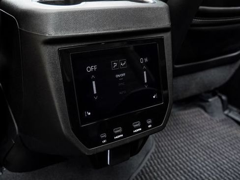 Used 2026 GMC Yukon XL Denali Ultimate AWD/4WD image 55