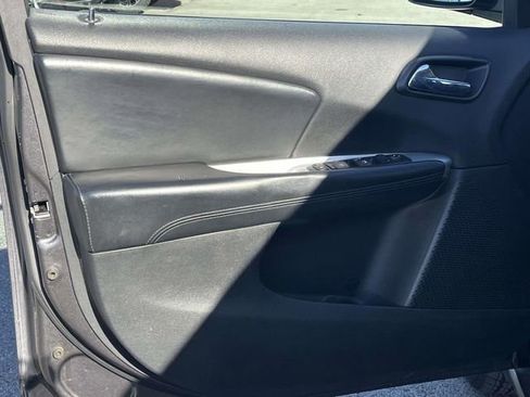 Used 2015 Dodge Journey American Value Package w/ Flexible Seating Group image 14