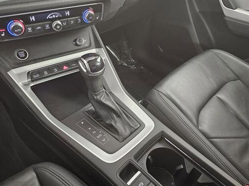 Used 2023 Audi Q3 2.0T Premium image 36