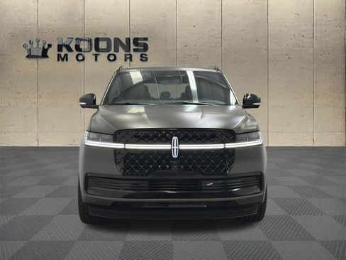 New 2025 Lincoln Navigator Black Label AWD/4WD image 3
