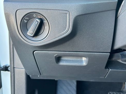 Used 2022 Volkswagen Atlas SE image 17