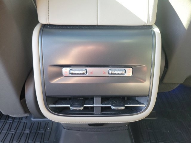Certified 2025 Lincoln Nautilus Reserve AWD/4WD image 44