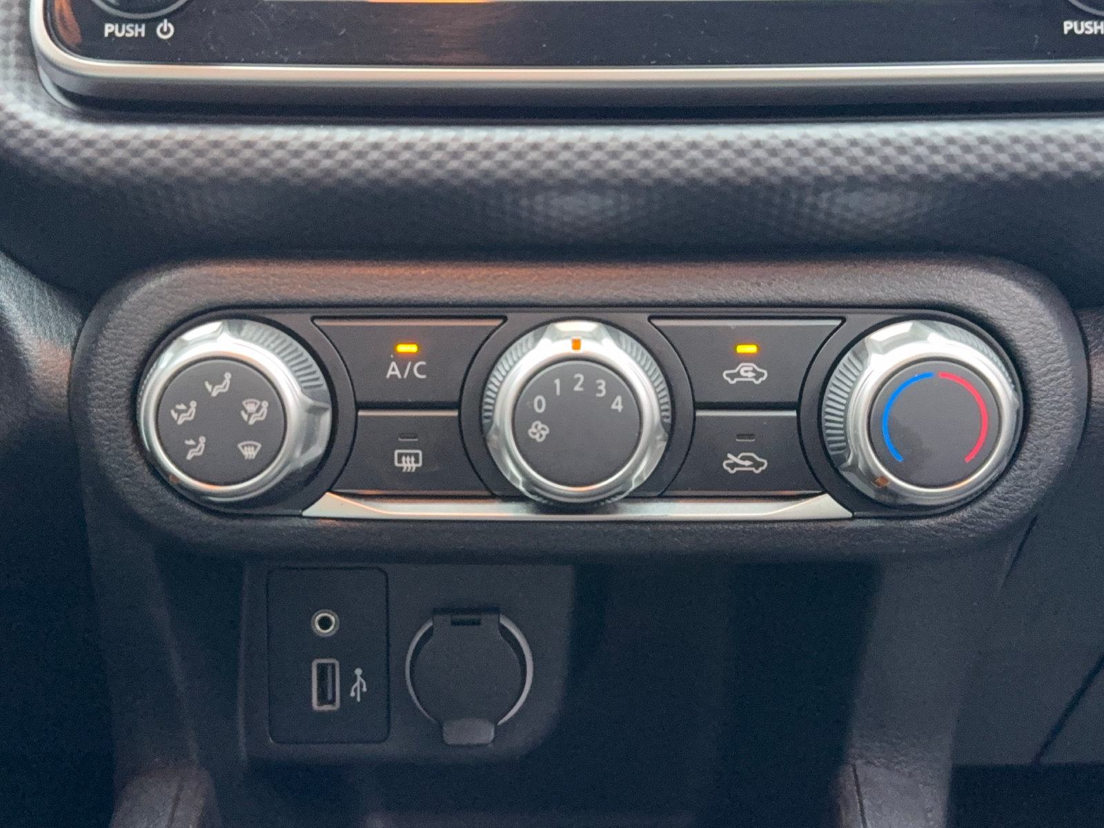 Used 2023 Nissan Kicks S FWD image 27