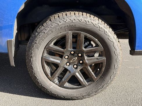 New 2026 Chevrolet Silverado 1500 Custom w/ LPO, Dark Essentials Package AWD/4WD image 11
