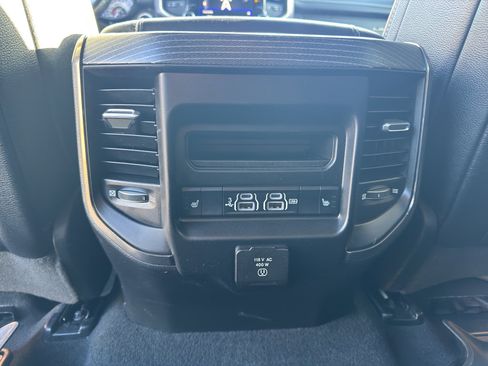 Used 2019 RAM 1500 Limited w/ Body Color Bumper Group image 21