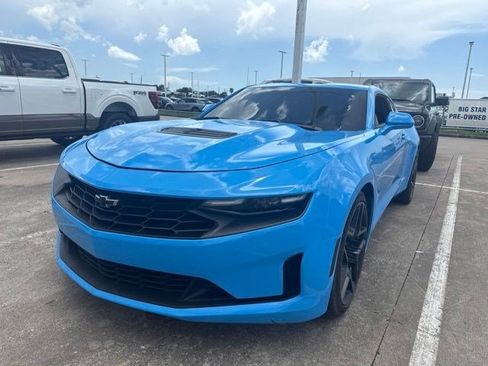 Used 2022 Chevrolet Camaro LT w/ Technology Package RWD image 6