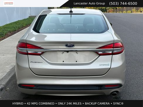 Used 2018 Ford Fusion S FWD image 5