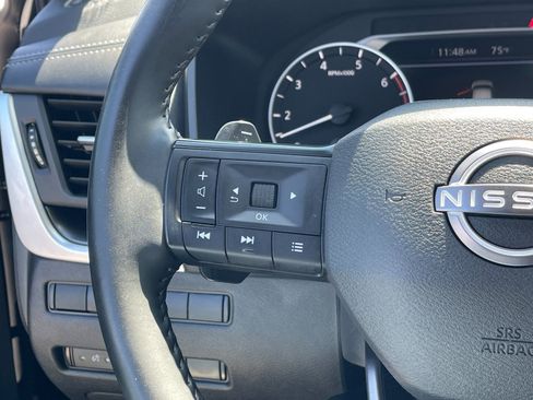 Used 2025 Nissan Rogue SV AWD/4WD image 26