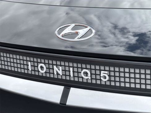 Used 2023 Hyundai Ioniq 5 Limited w/ Cargo Package AWD/4WD image 8