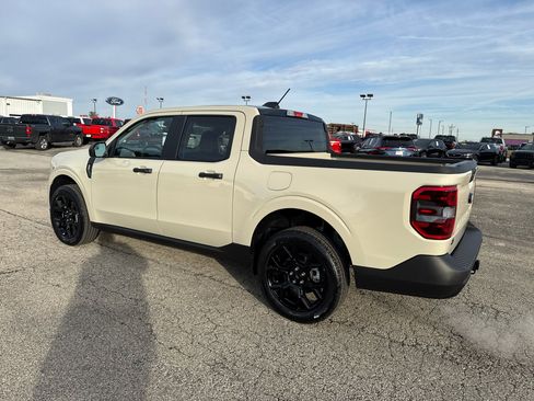 New 2025 Ford Maverick XLT w/ XLT Luxury Package image 9