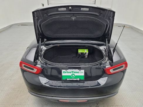 Used 2017 FIAT 124 Spider Classica image 29