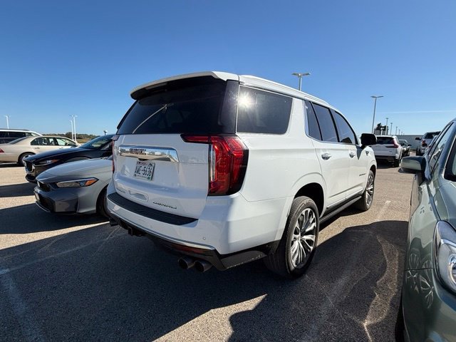 Used 2021 GMC Yukon Denali w/ Denali Premium Package AWD/4WD image 2