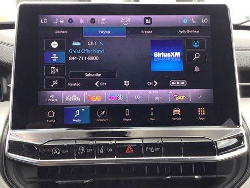 Certified 2025 Jeep Compass Limited w/ Elite Group AWD/4WD image 25