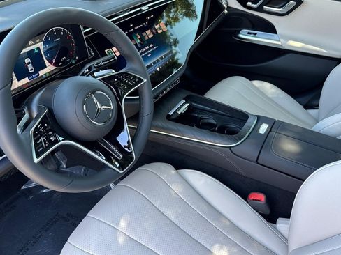 New 2026 Mercedes-Benz E 450 4MATIC Sedan image 4