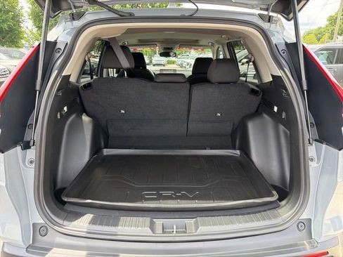 Used 2025 Honda CR-V EX image 8