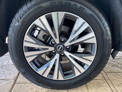 Certified 2023 Nissan Rogue SV AWD/4WD image 10