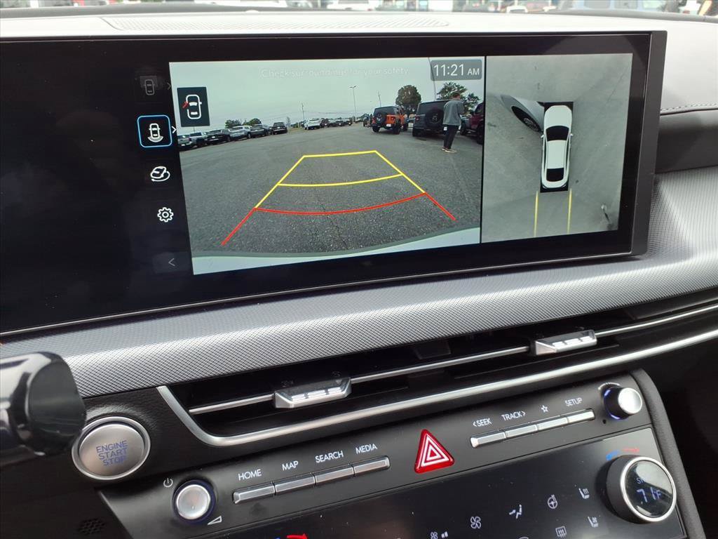 Used 2025 Hyundai Sonata Limited FWD image 24