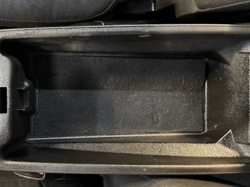 Used 2008 Pontiac Torrent 2WD image 22