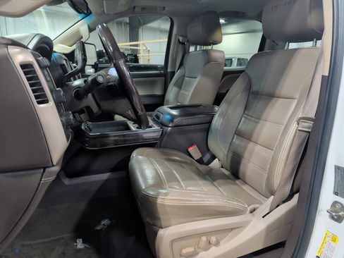 Used 2016 GMC Sierra 3500 Denali w/ Duramax Plus Package image 8