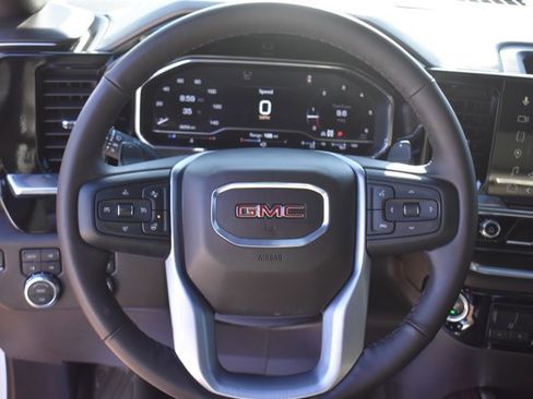 Used 2025 GMC Sierra 1500 SLT image 21